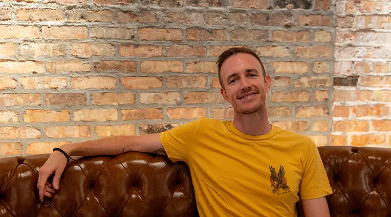 Ryan Robinson Blogger (RightBlogger CoFounder) Chicago Cafe